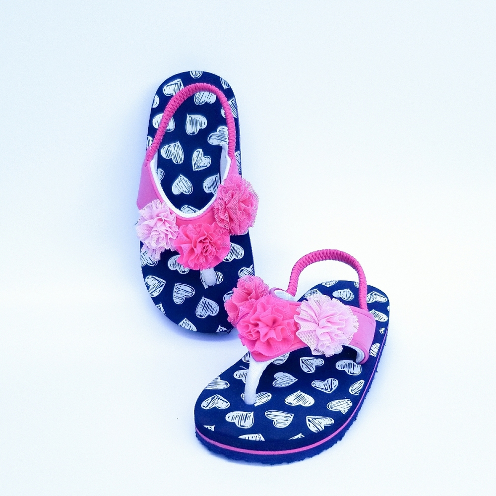 NWOT Toddler Girl Pom Pom Flip Flops 9